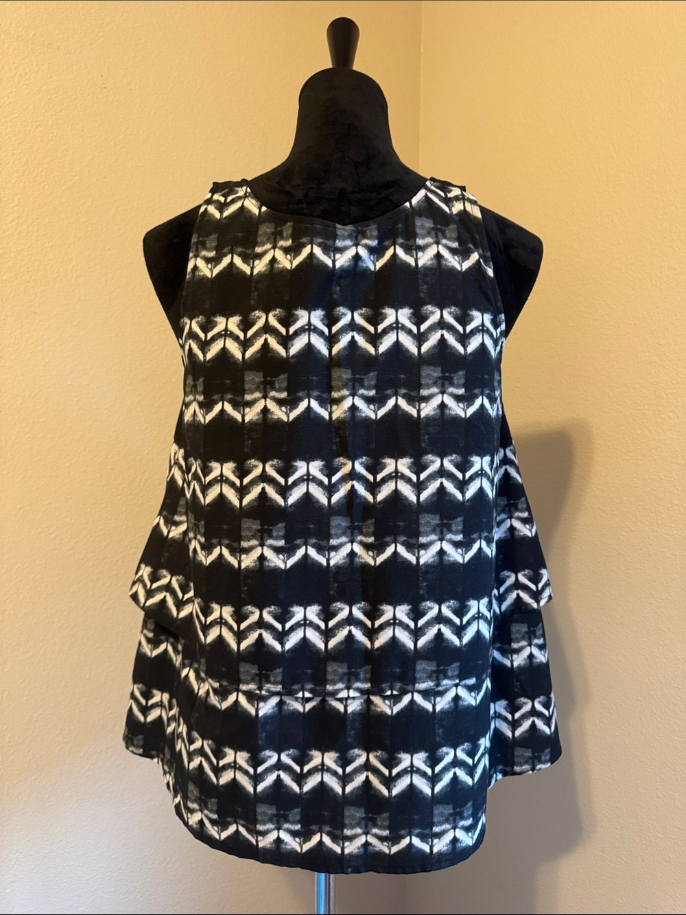 Merona V-Neck Layered Tank Top - Picture 3 of 5